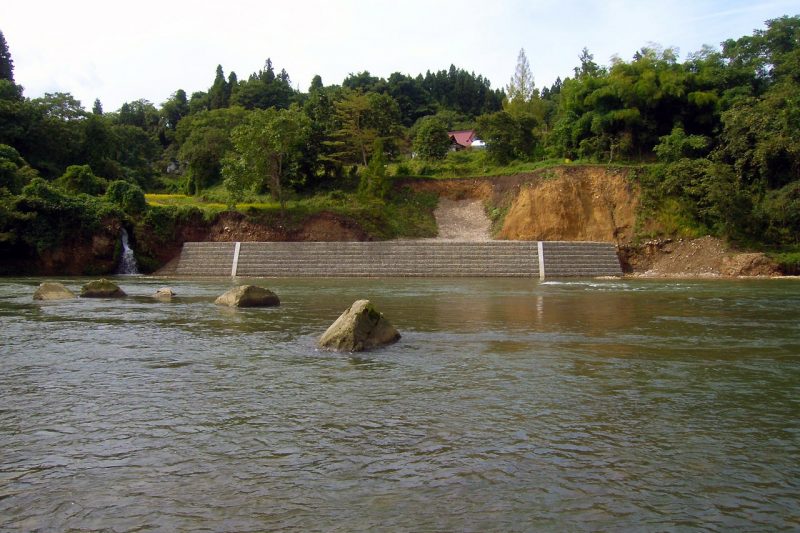 最上川上流朝日地区護岸工事(常盤工区)