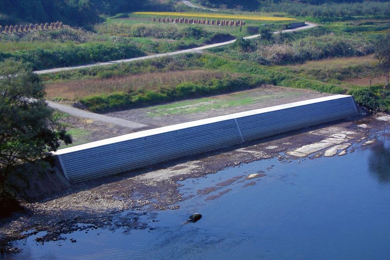 最上川上流朝日地区護岸工事(三ツ瀬工区)